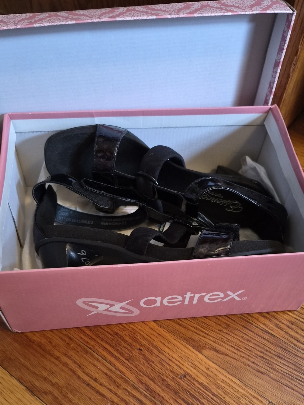 Aetrex Black Patent Strappy Sandals with Elastic Instep